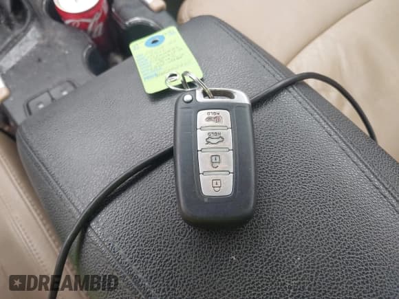 ✅ 2011 Hyundai Sonata SE • VIN: 5NPEC4AC6BH302055 • Lot: 43480197. Wystawiony na IAAI z przebiegiem 126 710 mil. Bezpłatny archiwum sprzedaży aukcyjnych z USA i szczegółowy raport historii pojazdu na DreamBid. Zdjęcie 11.