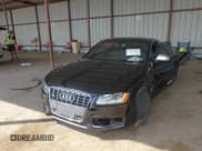 ✅ 2008 Audi S5 • VIN: WAURV78T88A044170 • Lot: 41884128. Wystawiony na IAAI z przebiegiem 70 103 mil. Bezpłatny archiwum sprzedaży aukcyjnych z USA i szczegółowy raport historii pojazdu na DreamBid. Zdjęcie 2.
