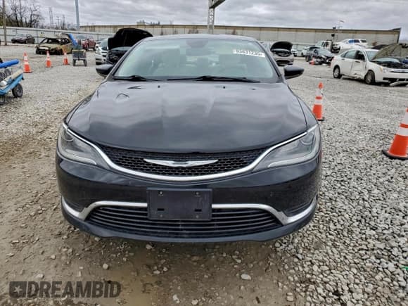 ✅ 2015 Chrysler 200 Limited • VIN: 1C3CCCAB6FN557338 • Lot: 93831235. Listed on Copart with 132,313 mi. Free auction sales archive from the USA and detailed vehicle history report at DreamBid. Image 5.