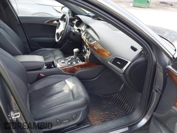 ✅ 2014 Audi A6 Prestige • VIN: WAUHGAFC0EN048045 • Lot: 42582288. Listed on IAAI with 150,114 mi. Free auction sales archive from the USA and detailed vehicle history report at DreamBid. Image 5.