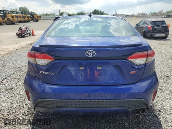 ✅ 2022 Toyota Corolla SE • VIN: 5YFS4MCE3NP125941 • Lot: 60933925. Wystawiony na Copart z przebiegiem 48 202 mil. Bezpłatny archiwum sprzedaży aukcyjnych z USA i szczegółowy raport historii pojazdu na DreamBid. Zdjęcie 6.