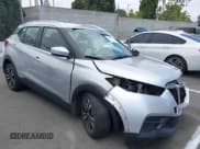 ✅ 2019 Nissan Kicks SR • VIN: 3N1CP5CU6KL515405 • Лот: 42586536. Опубликован ранее на IAAI с пробегом 88 687 миль. Бесплатный доступ к архиву аукционных продаж из США и подробный отчёт об истории автомобиля на DreamBid. Изображение 1.