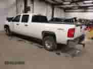 2007 Chevrolet Silverado 2500HD 1LT z VIN 1GCHK23647F512117, wystawiony jako IAAI lot #41359591 z przebiegiem 289 455 mil mil oraz . Historia ofert i sprzedaży dostępna na DreamBid. Obrazek 3.