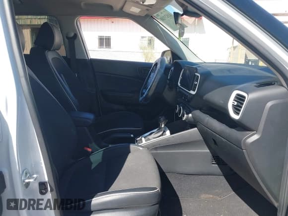 ✅ 2022 Hyundai Venue SEL • VIN: KMHRC8A35NU180027 • Lot: 41921088. Listed on IAAI with 69,220 mi. Free auction sales archive from the USA and detailed vehicle history report at DreamBid. Image 5.