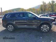 ✅ 2020 Kia Telluride S • VIN: 5XYP64HCXLG095622 • Lot: 43402732. Listed on IAAI with 101,915 mi. Free auction sales archive from the USA and detailed vehicle history report at DreamBid. Image 13.