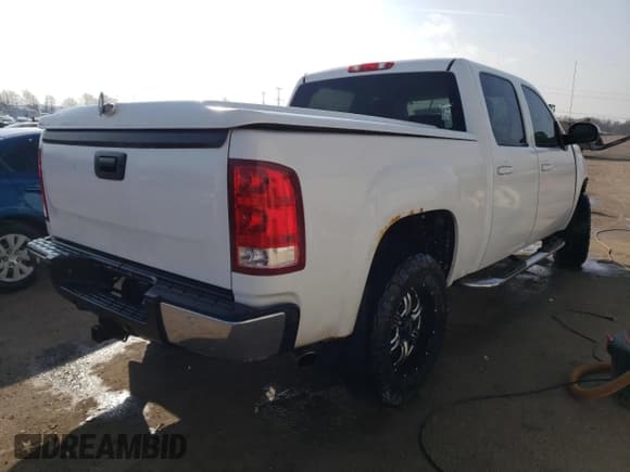 ✅ 2008 GMC Sierra 1500 SLE2 • VIN: 3GTEK13M58G132232 • Lot: 77409594. Listed on Copart with 110,093 mi. Free auction sales archive from the USA and detailed vehicle history report at DreamBid. Image 3.