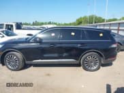 ✅ 2022 Lincoln Aviator Standard • VIN: 5LM5J6XC7NGL22020 • Lot: 41976643. Listed on IAAI with 72,208 mi. Free auction sales archive from the USA and detailed vehicle history report at DreamBid. Image 14.