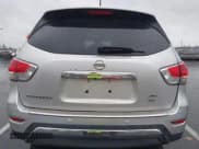 ✅ 2015 Nissan Pathfinder SL • VIN: 5N1AR2MM0FC687017 • Lot: 41059799. Wystawiony na IAAI z przebiegiem 87 041 mil. Bezpłatny archiwum sprzedaży aukcyjnych z USA i szczegółowy raport historii pojazdu na DreamBid. Zdjęcie 16.