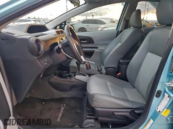 ✅ 2012 Toyota Prius Three • VIN: JTDKDTB38C1011963 • Лот: 92752435. Опубликован ранее на Copart с пробегом 154 386 миль. Бесплатный доступ к архиву аукционных продаж из США и подробный отчёт об истории автомобиля на DreamBid. Изображение 7.