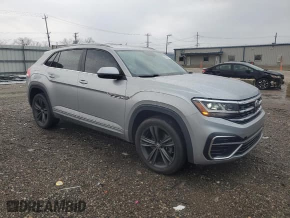 ✅ 2021 Volkswagen Atlas SE • VIN: 1V2NE2CA7MC211044 • Lot: 51333565. Listed on Copart with 38,705 mi. Free auction sales archive from the USA and detailed vehicle history report at DreamBid. Image 4.