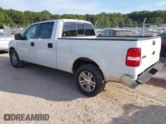 ✅ 2008 Ford F-150 XLT • VIN: 1FTPW12V88KC54860 • Lot: 43335939. Wystawiony na IAAI z przebiegiem 198 014 mil. Bezpłatny archiwum sprzedaży aukcyjnych z USA i szczegółowy raport historii pojazdu na DreamBid. Zdjęcie 3.