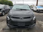 ✅ 2023 Chevrolet Bolt EV 1LT • VIN: 1G1FW6S0XP4195478 • Lot: 55980875. Wystawiony na Copart z przebiegiem 33 206 mil. Bezpłatny archiwum sprzedaży aukcyjnych z USA i szczegółowy raport historii pojazdu na DreamBid. Zdjęcie 5.