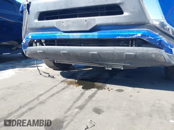 ✅ 2018 Mitsubishi Eclipse Cross ES • VIN: JA4AT3AA7JZ062037 • Лот: 43523335. Опубликован ранее на IAAI с пробегом 85 360 миль. Бесплатный доступ к архиву аукционных продаж из США и подробный отчёт об истории автомобиля на DreamBid. Изображение 18.