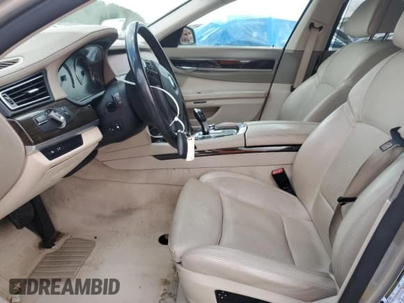 ✅ 2009 BMW 7 Series 750Li • VIN: WBAKB83509CY58960 • Lot: 58080265. Listed on Copart with 156,139 mi. Free auction sales archive from the USA and detailed vehicle history report at DreamBid. Image 7.