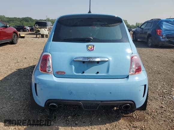 ✅ 2017 FIAT 500 Abarth • VIN: 3C3CFFFH6HT524042 • Lot: 63830245. Wystawiony na Copart z przebiegiem Nie podano. Bezpłatny archiwum sprzedaży aukcyjnych z USA i szczegółowy raport historii pojazdu na DreamBid. Zdjęcie 6.