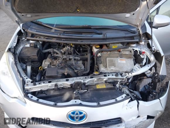 ✅ 2014 Toyota Prius One • VIN: JTDKDTB3XE1083198 • Lot: 43506350. Wystawiony na IAAI z przebiegiem 146 469 mil. Bezpłatny archiwum sprzedaży aukcyjnych z USA i szczegółowy raport historii pojazdu na DreamBid. Zdjęcie 10.