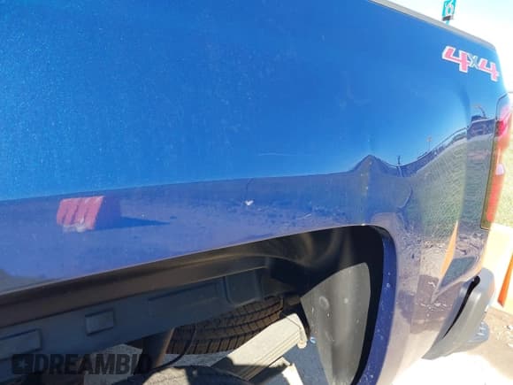 ✅ 2017 Chevrolet Silverado 2500HD Work Truck • VIN: 1GC2KUEG2HZ265185 • Lot: 40536435. Wystawiony na IAAI z przebiegiem 189 379 mil. Bezpłatny archiwum sprzedaży aukcyjnych z USA i szczegółowy raport historii pojazdu na DreamBid. Zdjęcie 20.