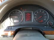 ✅ 2002 Audi A4 3.0L • VIN: WAULT68EX2A115724 • Lot: 79396474. Wystawiony na Copart z przebiegiem 212 347 mil. Bezpłatny archiwum sprzedaży aukcyjnych z USA i szczegółowy raport historii pojazdu na DreamBid. Zdjęcie 9.