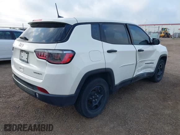 ✅ 2021 Jeep Compass Sport • VIN: 3C4NJCAB0MT518641 • Lot: 42713134. Wystawiony na IAAI z przebiegiem 67 472 mil. Bezpłatny archiwum sprzedaży aukcyjnych z USA i szczegółowy raport historii pojazdu na DreamBid. Zdjęcie 4.