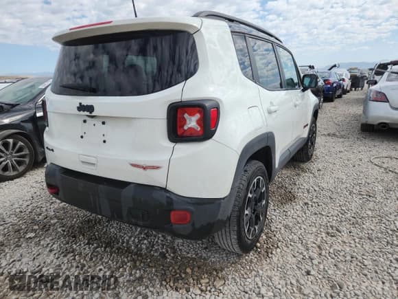 ✅ 2023 Jeep Renegade Trailhawk • VIN: ZACNJDC16PPP19673 • Lot: 80384275. Listed on Copart with 37,753 mi. Free auction sales archive from the USA and detailed vehicle history report at DreamBid. Image 3.