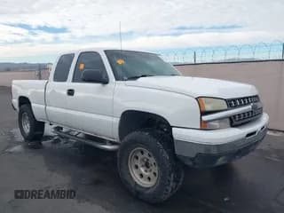 ✅ 2006 Chevrolet Silverado 1500 LT1 • VIN: 1GCEC19T06Z149805 • Lot: 43749367. Listed on IAAI with 256,000 mi. Free auction sales archive from the USA and detailed vehicle history report at DreamBid. Image 1.
