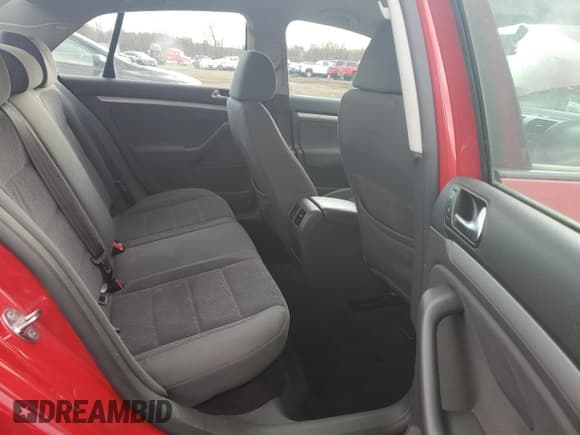 ✅ 2007 Volkswagen Jetta • VIN: 3VWGG71K77M055729 • Лот: 82778404. Опубликован ранее на Copart с пробегом 55 625 миль. Бесплатный доступ к архиву аукционных продаж из США и подробный отчёт об истории автомобиля на DreamBid. Изображение 10.