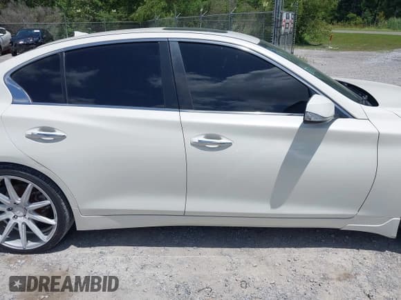 ✅ 2019 Infiniti Q50 Sport • VIN: JN1EV7AP3KM515228 • Lot: 42264305. Listed on IAAI with 122,358 mi. Free auction sales archive from the USA and detailed vehicle history report at DreamBid. Image 13.