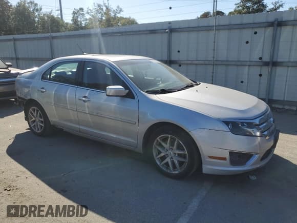 ✅ 2010 Ford Fusion SEL • VIN: 3FAHP0JG8AR247963 • Lot: 92614545. Wystawiony na Copart z przebiegiem 196 087 mil. Bezpłatny archiwum sprzedaży aukcyjnych z USA i szczegółowy raport historii pojazdu na DreamBid. Zdjęcie 4.