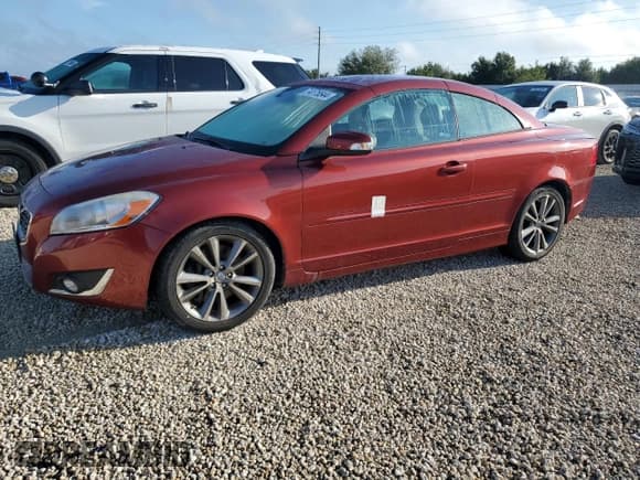 ✅ 2013 Volvo C70 T5 • VIN: YV1672MC8DJ143245 • Lot: 74175544. Wystawiony na Copart z przebiegiem Nie podano. Bezpłatny archiwum sprzedaży aukcyjnych z USA i szczegółowy raport historii pojazdu na DreamBid. Zdjęcie 1.