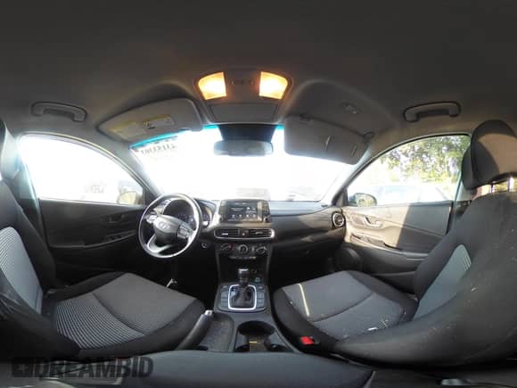 2020 Hyundai Kona SEL с VIN KM8K2CAA8LU561275, выставлен на аукционе IAAI как лот 43153303 с пробегом 25 478 миль миль и . История ставок и продаж доступна на DreamBid. Изображение 18.