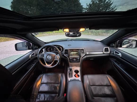 2017 Jeep Grand Cherokee Limited with VIN 1C4RJFBG9HC651980, listed as a Copart auction lot 91635635 with 144,409 mi miles and Clean title. Bid and sale history available at DreamBid. Image 9.