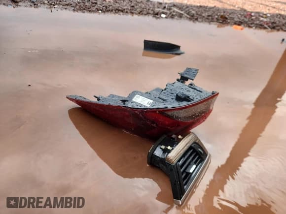 ✅ 2013 BMW 3 Series 328i xDrive • VIN: WBA3B5C56DF598347 • Lot: 93331725. Listed on Copart with 160,086 mi. Free auction sales archive from the USA and detailed vehicle history report at DreamBid. Image 12.