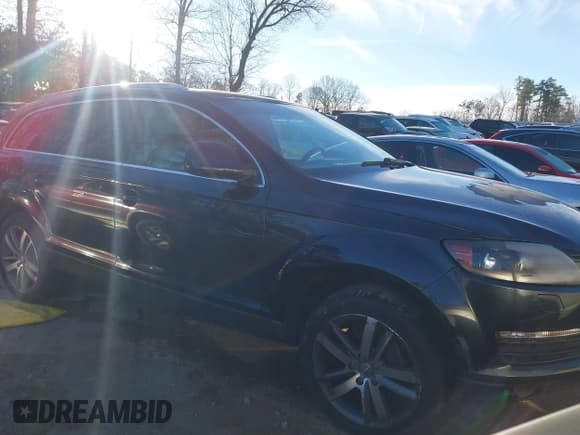 ✅ 2009 Audi Q7 • VIN: WA1AY74L09D023868 • Лот: 41308776. Опубликован ранее на IAAI с пробегом 176 541 миль. Бесплатный доступ к архиву аукционных продаж из США и подробный отчёт об истории автомобиля на DreamBid. Изображение 1.