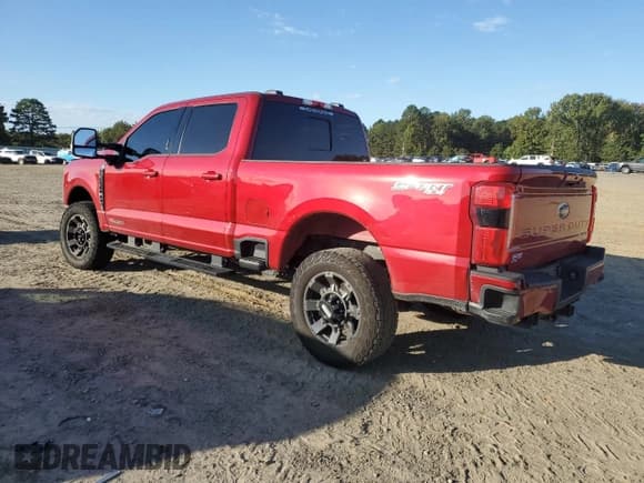 ✅ 2024 Ford F-350 XL • VIN: 1FT8W3BM1REC03661 • Лот: 87275825. Опубликован ранее на Copart с пробегом 71 802 миль. Бесплатный доступ к архиву аукционных продаж из США и подробный отчёт об истории автомобиля на DreamBid. Изображение 2.