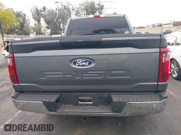 ✅ 2025 Ford F-150 XL • VIN: 1FTMF1L5XSKD17739 • Lot: 42245364. Wystawiony na IAAI z przebiegiem 1 972 mil. Bezpłatny archiwum sprzedaży aukcyjnych z USA i szczegółowy raport historii pojazdu na DreamBid. Zdjęcie 16.