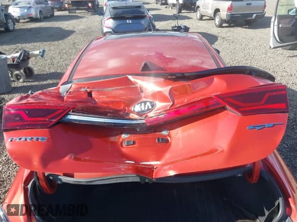 ✅ 2020 Kia Forte GT • VIN: 3KPF44AC4LE218002 • Lot: 43351274. Listed on IAAI with 47,256 mi. Free auction sales archive from the USA and detailed vehicle history report at DreamBid. Image 20.