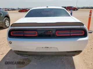 2022 Dodge Challenger GT z VIN 2C3CDZJG5NH175269, wystawiony jako Copart lot #68383555 z przebiegiem 36 695 mil mil oraz Szkoda całkowita • Salvage title. Historia ofert i sprzedaży dostępna na DreamBid. Obrazek 6.