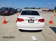 ✅ 2010 BMW 3 Series 328i • VIN: WBAWR3C52AP463353 • Lot: 70332025. Wystawiony na Copart z przebiegiem Nie podano. Bezpłatny archiwum sprzedaży aukcyjnych z USA i szczegółowy raport historii pojazdu na DreamBid. Zdjęcie 6.
