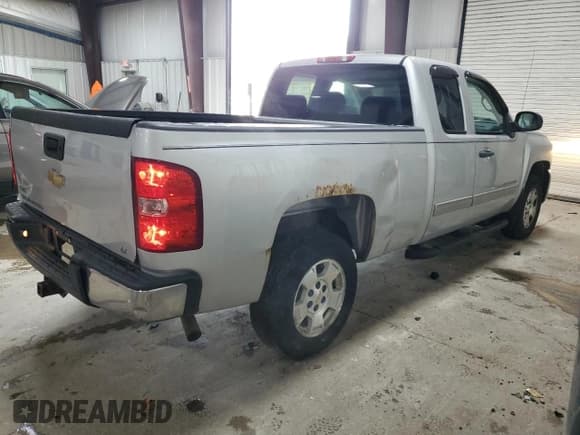 ✅ 2011 Chevrolet Silverado 1500 LT • VIN: 1GCRCSE08BZ349828 • Лот: 84787485. Опубликован ранее на Copart с пробегом 70 974 миль. Бесплатный доступ к архиву аукционных продаж из США и подробный отчёт об истории автомобиля на DreamBid. Изображение 3.