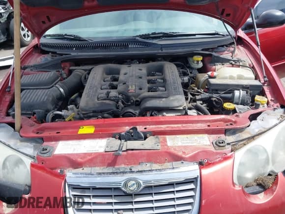 ✅ 2003 Chrysler 300M M • VIN: 2C3AE66G83H567901 • Lot: 42046395. Wystawiony na IAAI z przebiegiem 136 857 mil. Bezpłatny archiwum sprzedaży aukcyjnych z USA i szczegółowy raport historii pojazdu na DreamBid. Zdjęcie 10.