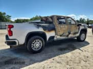 ✅ 2022 Chevrolet Silverado 2500HD High Country • VIN: 1GC4YREY4NF234854 • Лот: 69729215. Опубликован ранее на Copart с пробегом Не указан. Бесплатный доступ к архиву аукционных продаж из США и подробный отчёт об истории автомобиля на DreamBid. Изображение 3.