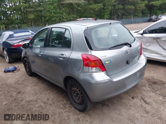 ✅ 2009 Toyota Yaris • VIN: JTDKT903X95260341 • Lot: 43339311. Listed on IAAI with 160,988 mi. Free auction sales archive from the USA and detailed vehicle history report at DreamBid. Image 3.
