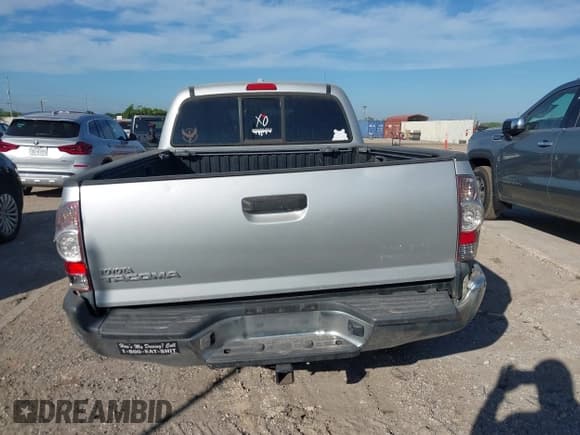 ✅ 2010 Toyota Tacoma PreRunner • VIN: 3TMKU4HN9AM026485 • Lot: 42829007. Wystawiony na IAAI z przebiegiem 194 827 mil. Bezpłatny archiwum sprzedaży aukcyjnych z USA i szczegółowy raport historii pojazdu na DreamBid. Zdjęcie 16.