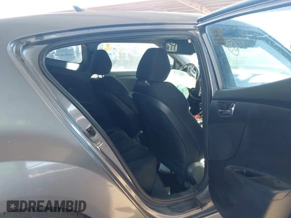 ✅ 2017 Hyundai Veloster Value Edition • VIN: KMHTC6AD9HU313914 • Лот: 43631209. Опубликован ранее на IAAI с пробегом Не указан. Бесплатный доступ к архиву аукционных продаж из США и подробный отчёт об истории автомобиля на DreamBid. Изображение 8.