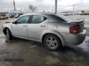 ✅ 2010 Dodge Avenger R/T • VIN: 1B3CC5FB6AN181945 • Лот: 43030325. Опубликован ранее на Copart с пробегом 97 771 миль. Бесплатный доступ к архиву аукционных продаж из США и подробный отчёт об истории автомобиля на DreamBid. Изображение 2.