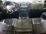 ✅ 2019 Chevrolet Silverado 2500HD LTZ • VIN: 1GC1KTEG2KF135941 • Lot: 84884205. Wystawiony na Copart z przebiegiem 154 395 mil. Bezpłatny archiwum sprzedaży aukcyjnych z USA i szczegółowy raport historii pojazdu na DreamBid. Zdjęcie 8.