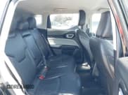 ✅ 2022 Jeep Compass Limited • VIN: 3C4NJDCB6NT133802 • Lot: 41671098. Wystawiony na IAAI z przebiegiem 29 863 mil. Bezpłatny archiwum sprzedaży aukcyjnych z USA i szczegółowy raport historii pojazdu na DreamBid. Zdjęcie 8.