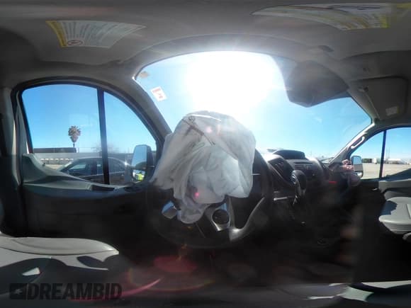 ✅ 2019 Ford Transit • VIN: 1FTYR2YM2KKA85216 • Lot: 42207747. Wystawiony na IAAI z przebiegiem 106 304 mil. Bezpłatny archiwum sprzedaży aukcyjnych z USA i szczegółowy raport historii pojazdu na DreamBid. Zdjęcie 19.