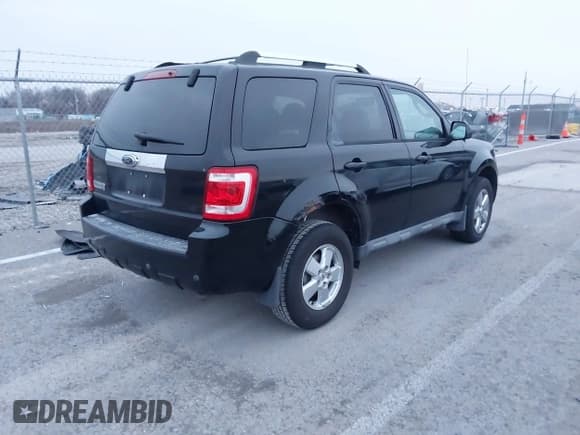 ✅ 2009 Ford Escape Limited • VIN: 1FMCU04G99KA79903 • Lot: 43912769. Listed on IAAI with 169,916 mi. Free auction sales archive from the USA and detailed vehicle history report at DreamBid. Image 4.