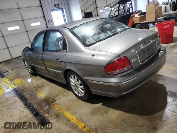 2003 Hyundai Sonata GLS with VIN KMHWF35H43A833402, listed as a Copart auction lot 89315415 with 117,629 mi miles and Salvage title. Bid and sale history available at DreamBid. Image 2.